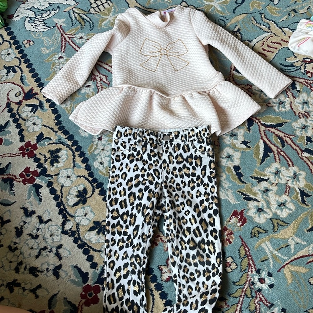 Outfit!
